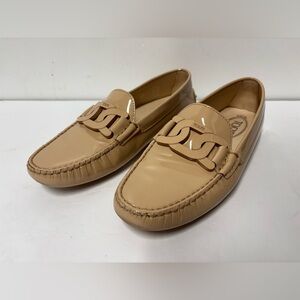 TOD’S Gommino Kate Nude Patent Leather Slip On Loafers Flats Women’s Size 7 (37)